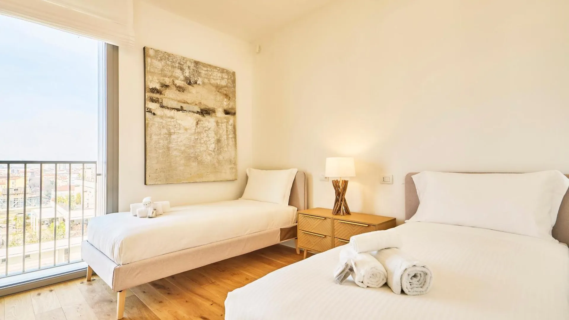 Apartment Spazioso Trilocale Porta Romana - Mirable Pm Milan Italy